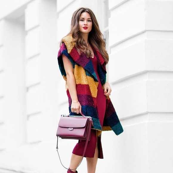 Alice + Olivia Sweaters - Alice + Olivia Muriel Striped Oversized Shawl in Multicolored M/L